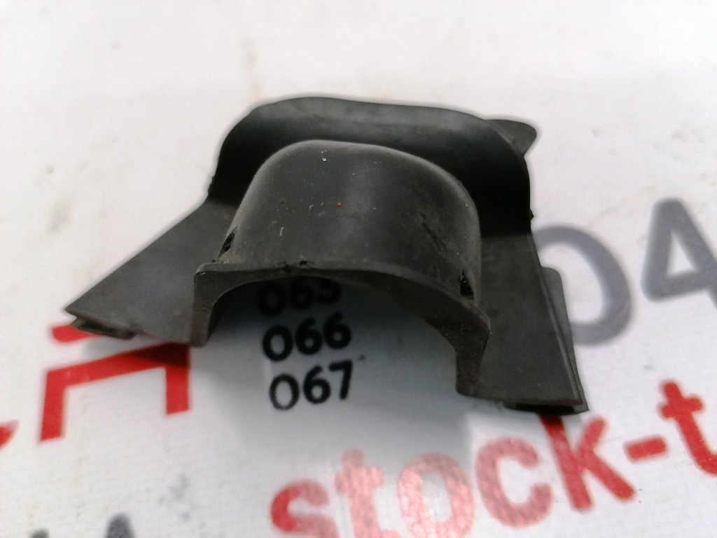 Plug for parking sensors S6 right rubber RWD Tesla model S 1050981-00-A